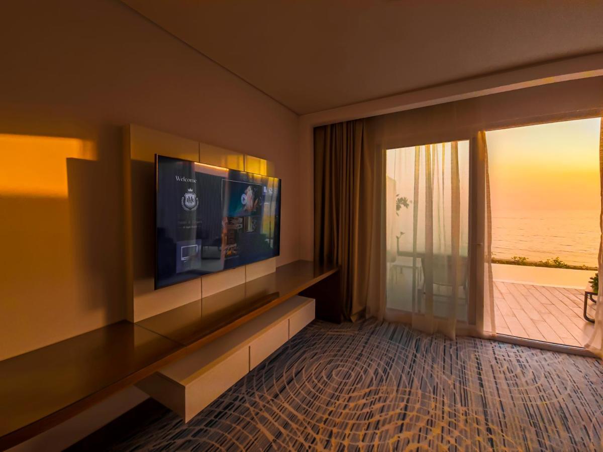 Royal M Al Aqah Beach Resort By Gewan 外观 照片 A room at the hotel