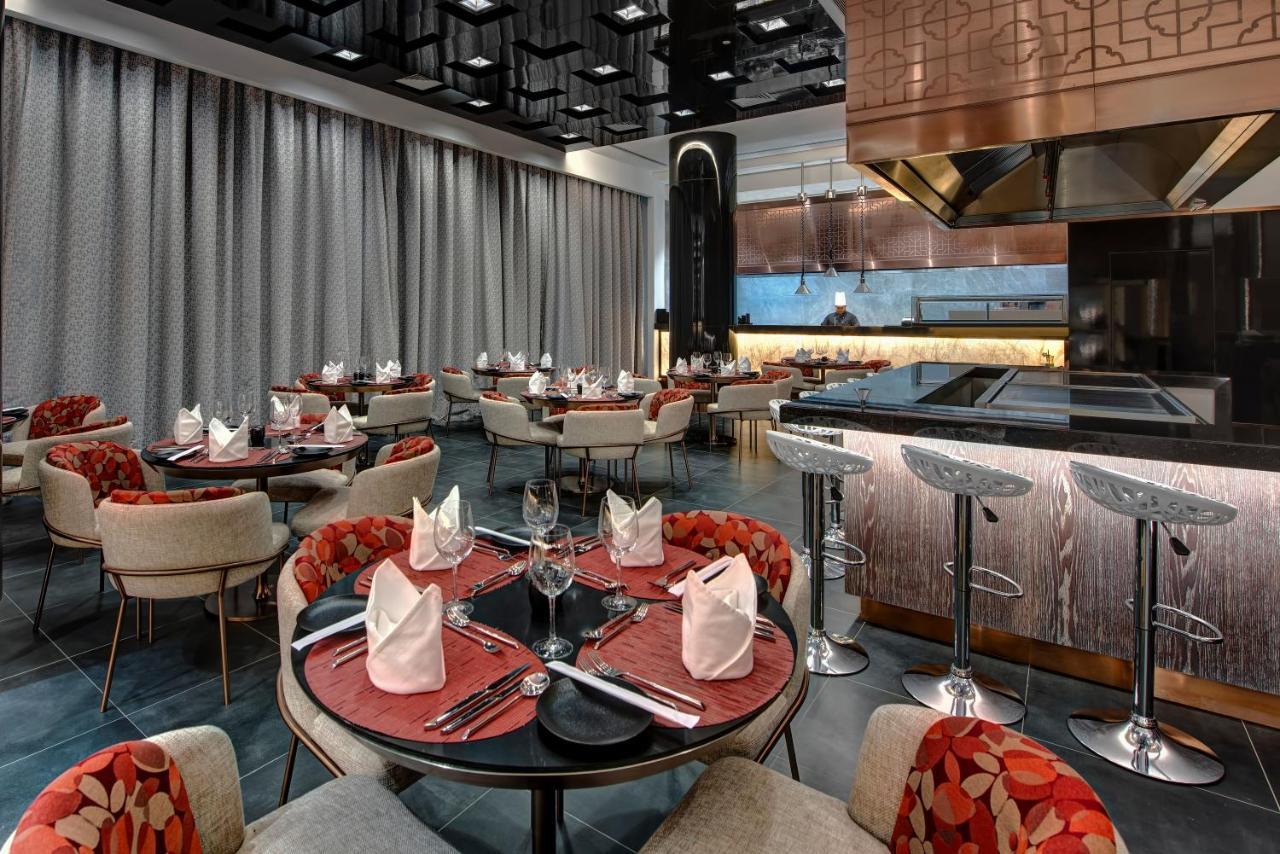 Royal M Al Aqah Beach Resort By Gewan 外观 照片 The interior of the restaurant