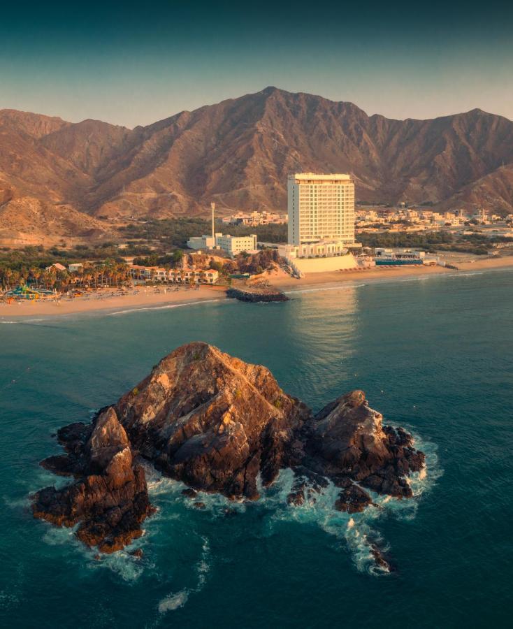 Royal M Al Aqah Beach Resort By Gewan 外观 照片 The Gulf of Oman